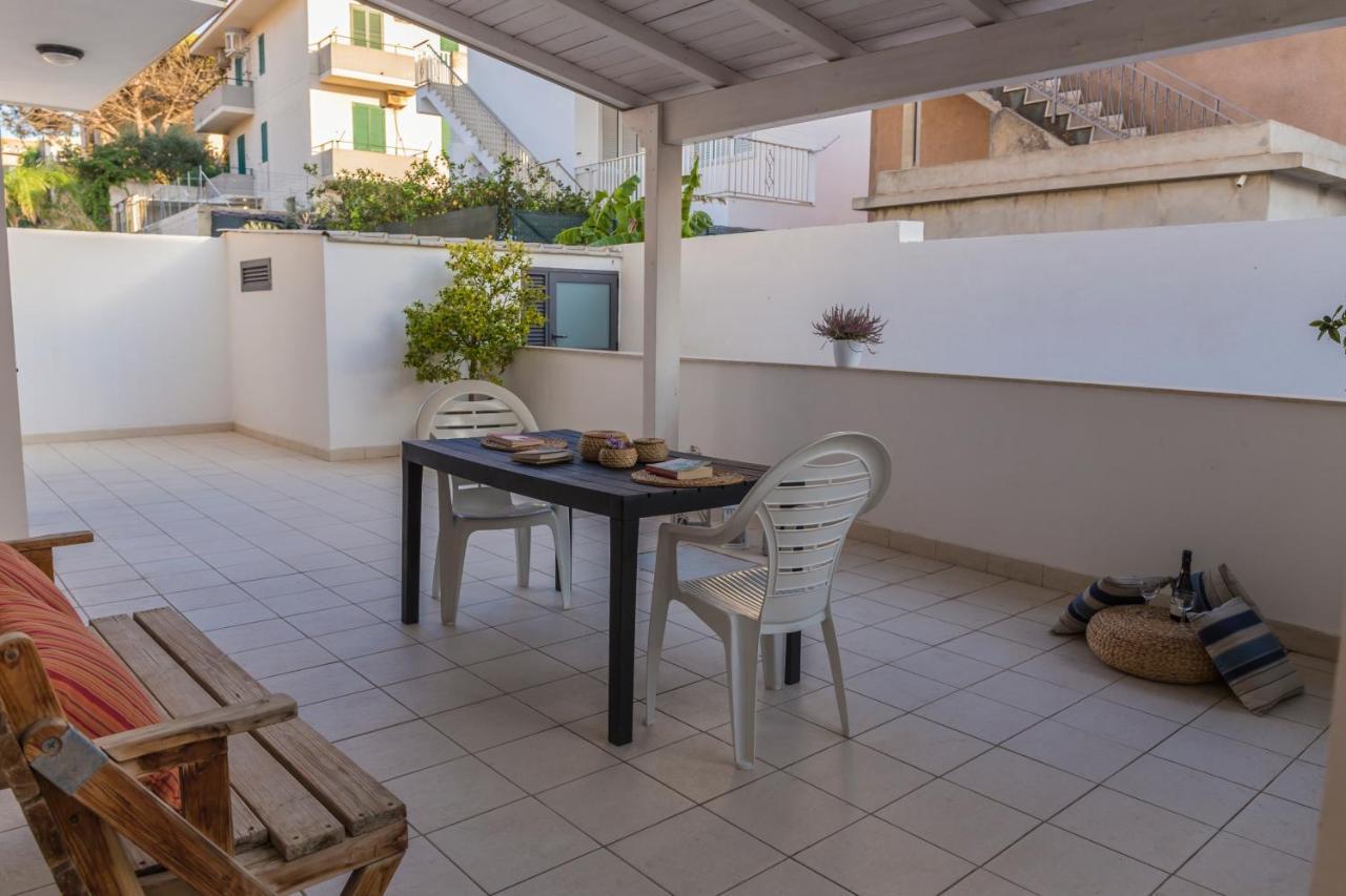 Mareinsicilia: Appartamenti Larica Cava dʼAliga Exterior foto